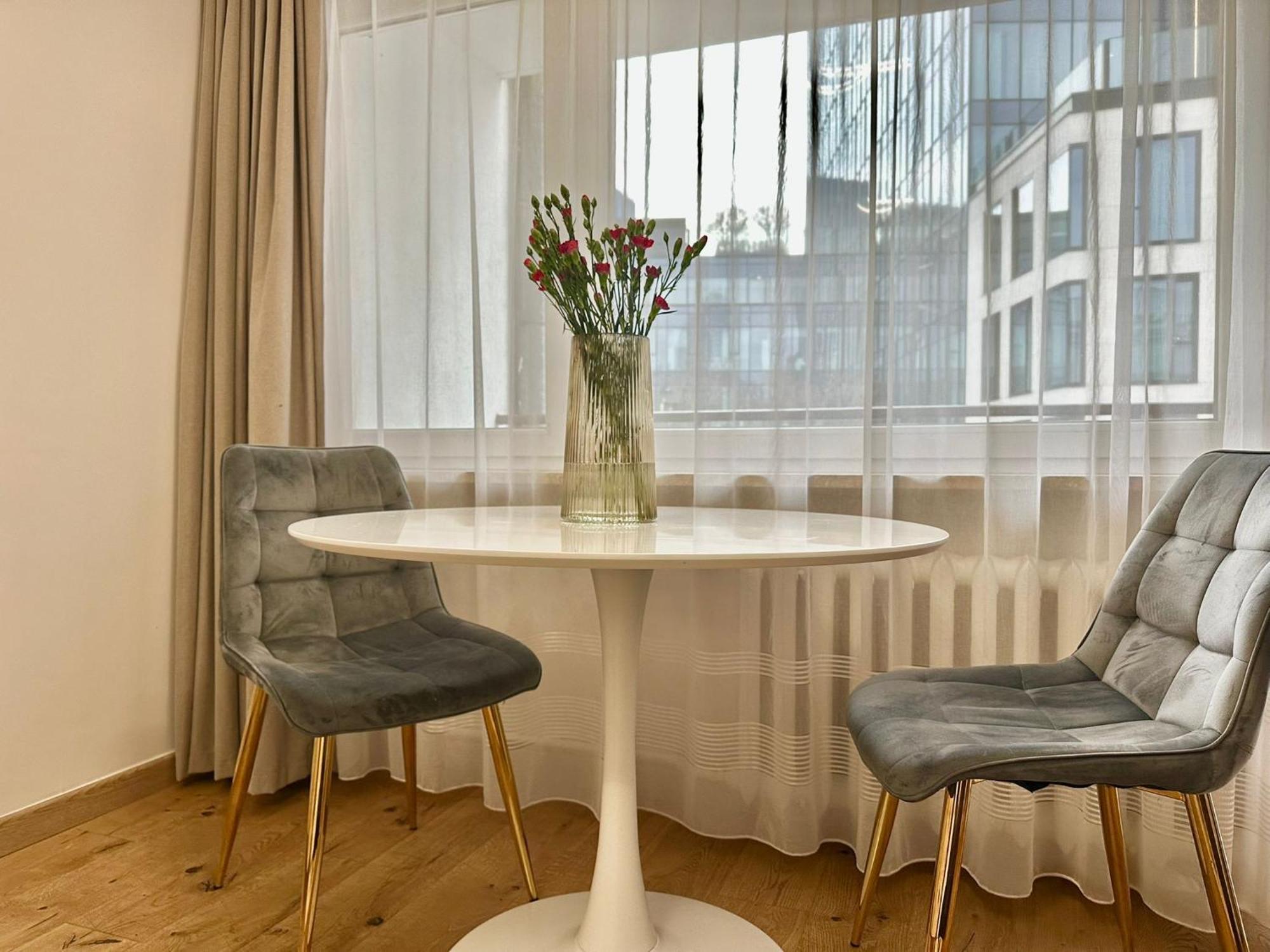 Chmielna 106 - Free Parking - Duzy Balkon Apartment Warsaw Exterior photo